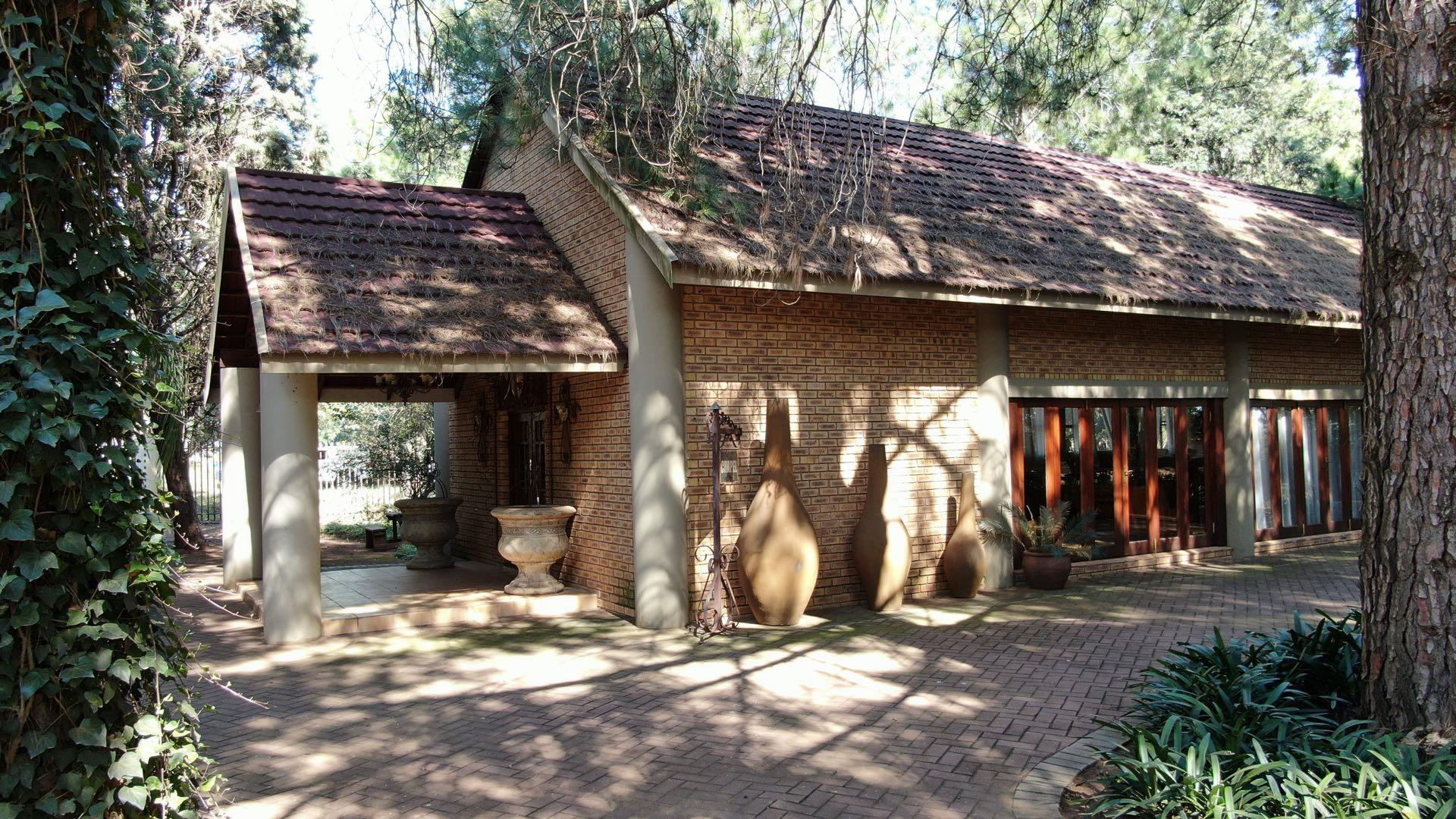 18 Bedroom Guesthouse for Sale - Gauteng