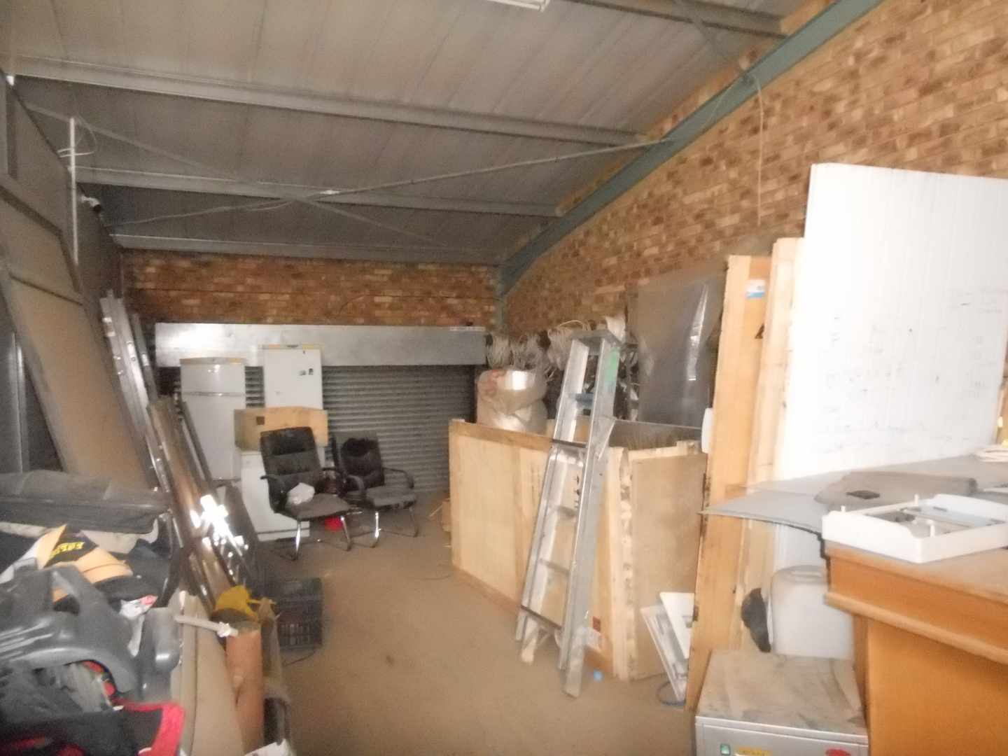 331808933.jpg