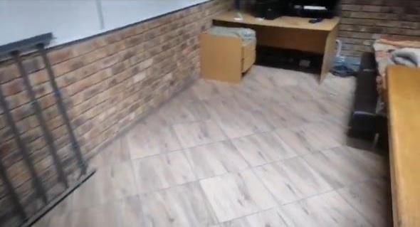 331808942.jpg