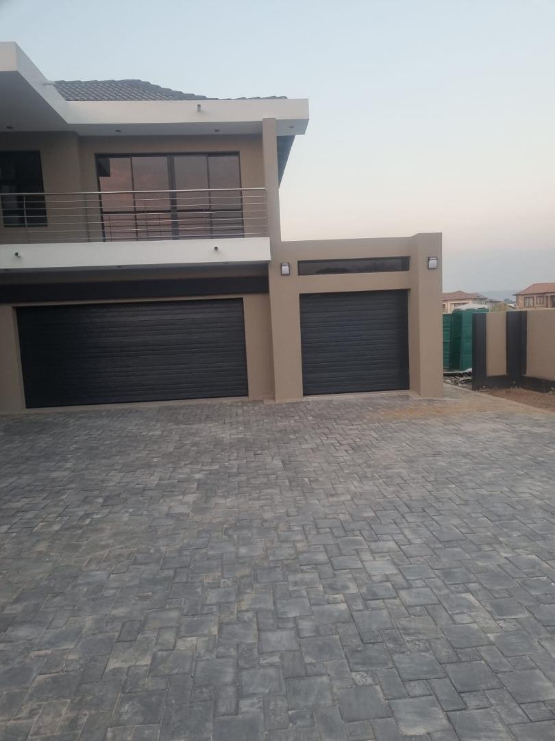 5 Bedroom House for Sale - Gauteng