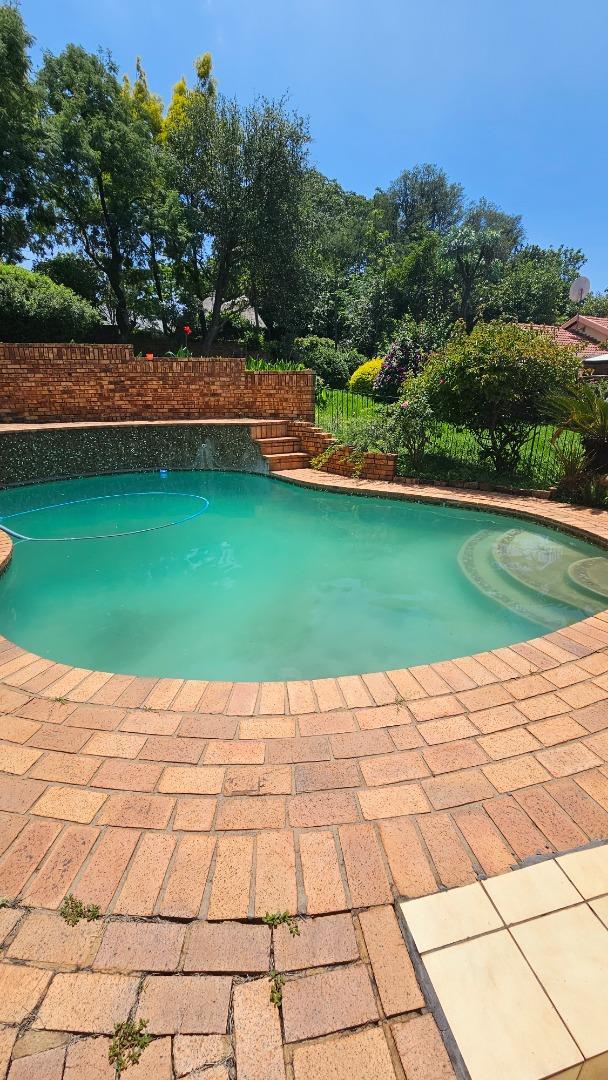 4 Bedroom House for Sale - Gauteng